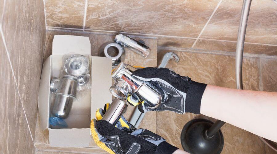 Professional gutter cleaning in Olaton, KY